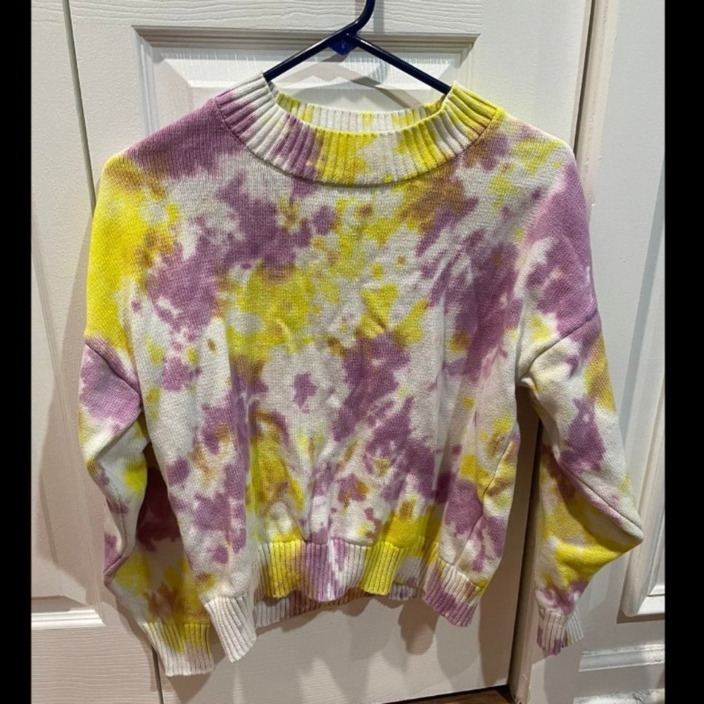 Style & Co Sweater - Size Medium